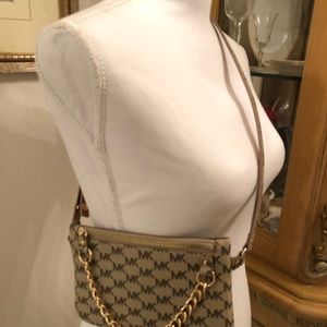 New Michael Kors Signature Beige Belt Bag Size XL